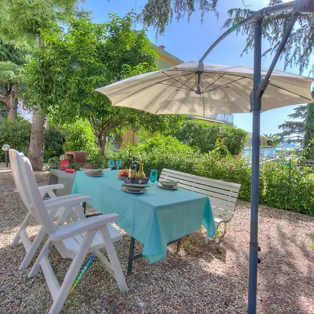 Appartement Toys With Garden And Sea View - Happy *