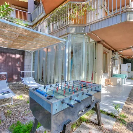 Toys With Garden And Sea View - Happy Apartment